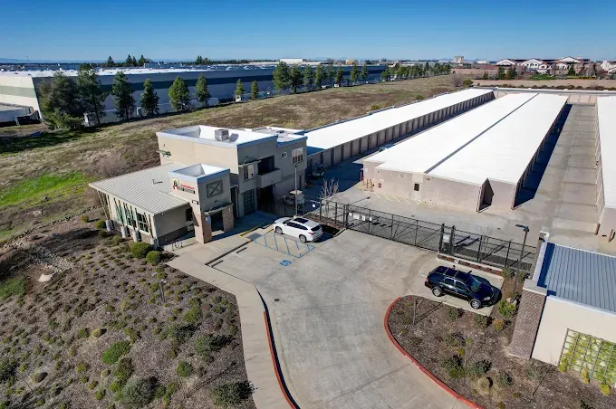 Aerial view of Stanford Ranch Self Storage in Rocklin, CA: office and long unit buildings